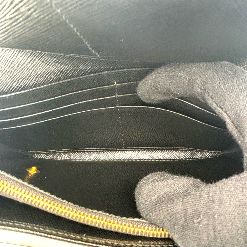 Prada Black Saffiano Leather Wallet - Picture 8 of 11